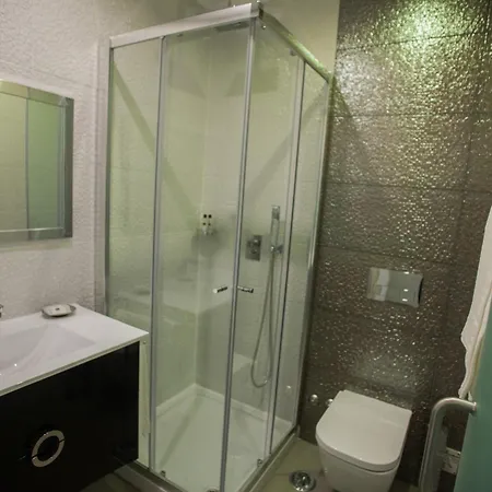 Thomar Story - Tomar