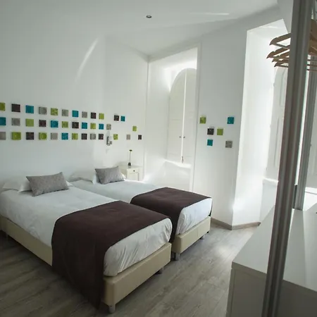 托玛尔故事旅馆 招待所 托马尔