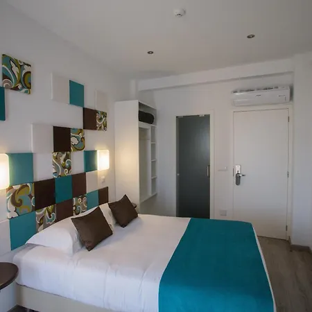 托玛尔故事旅馆 3*