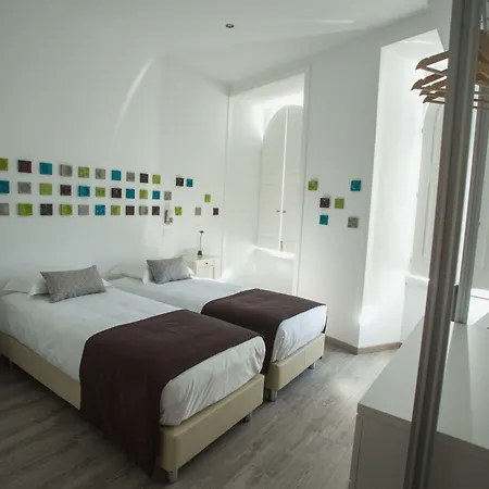 招待所 托玛尔故事旅馆 3*