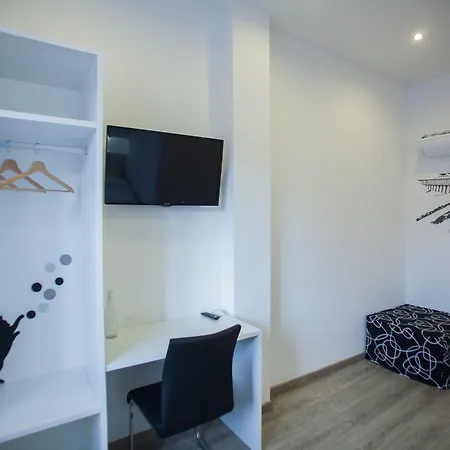 托玛尔故事旅馆 3*