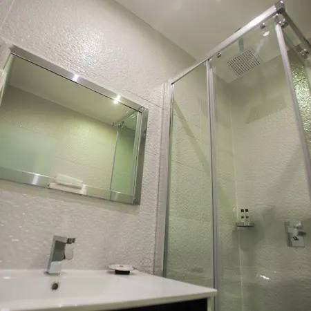 Thomar Story - Tomar